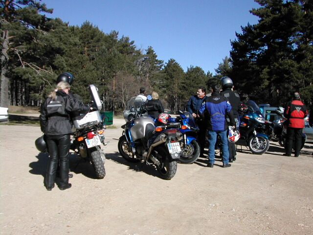RF0604_36.jpg