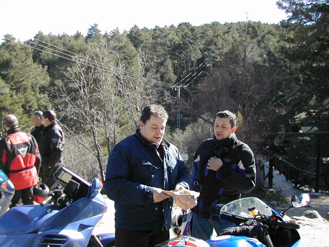 RF0604_38.jpg